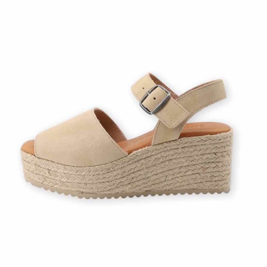 Sand platform sandals with strap