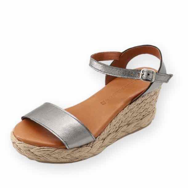 Paloma Wedge in Titanium Black