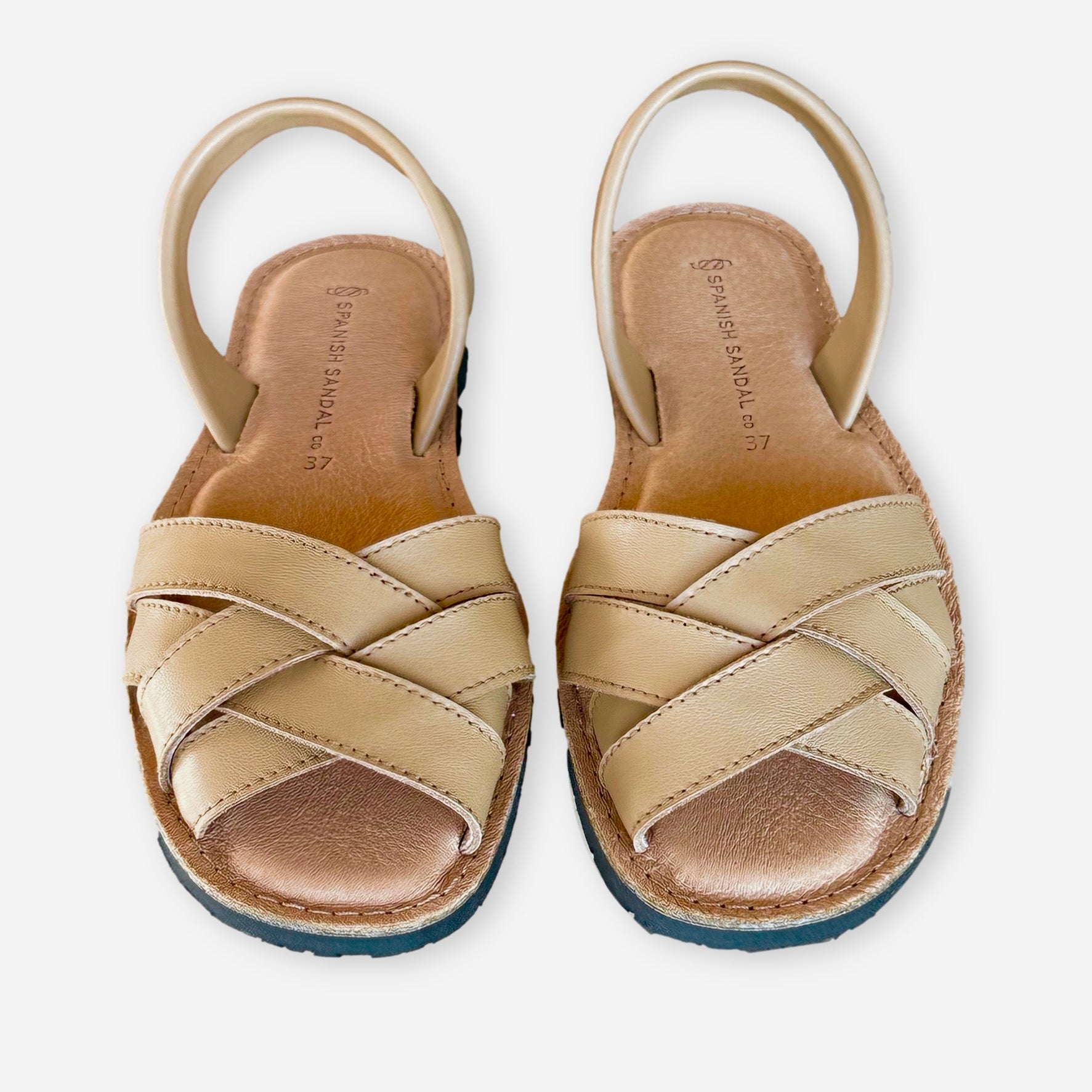 Crossover Almond sandals