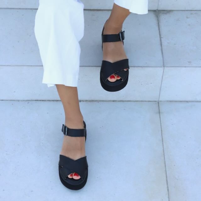 Black Palma platform sandals