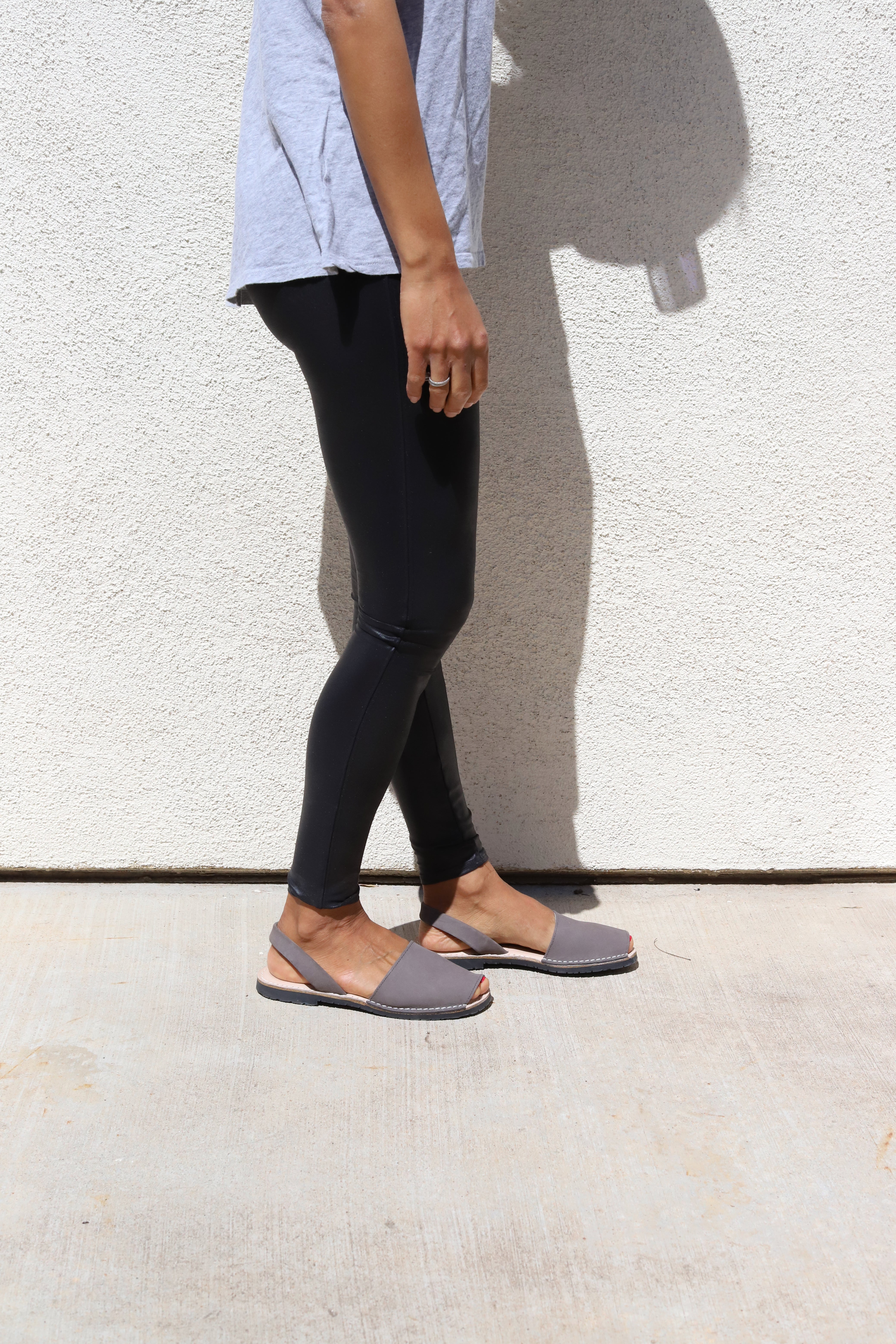 Classic dark grey sandals