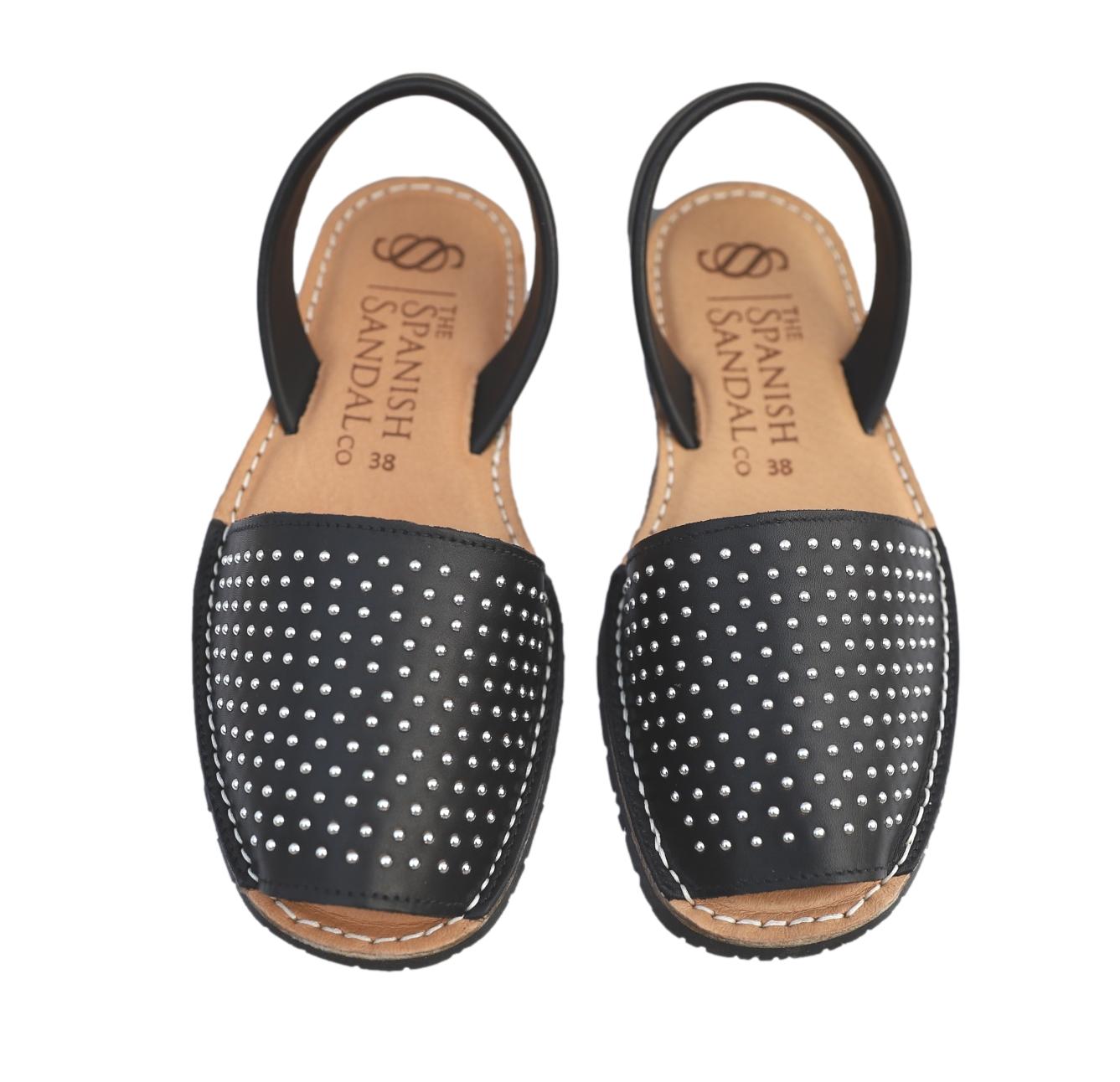  front facing classic sandals in studded black